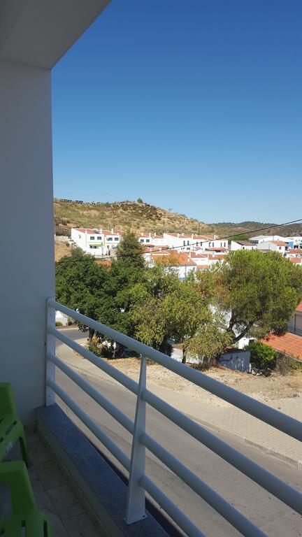 Hospedaria Flor Do Guadiana Mértola Chambre photo